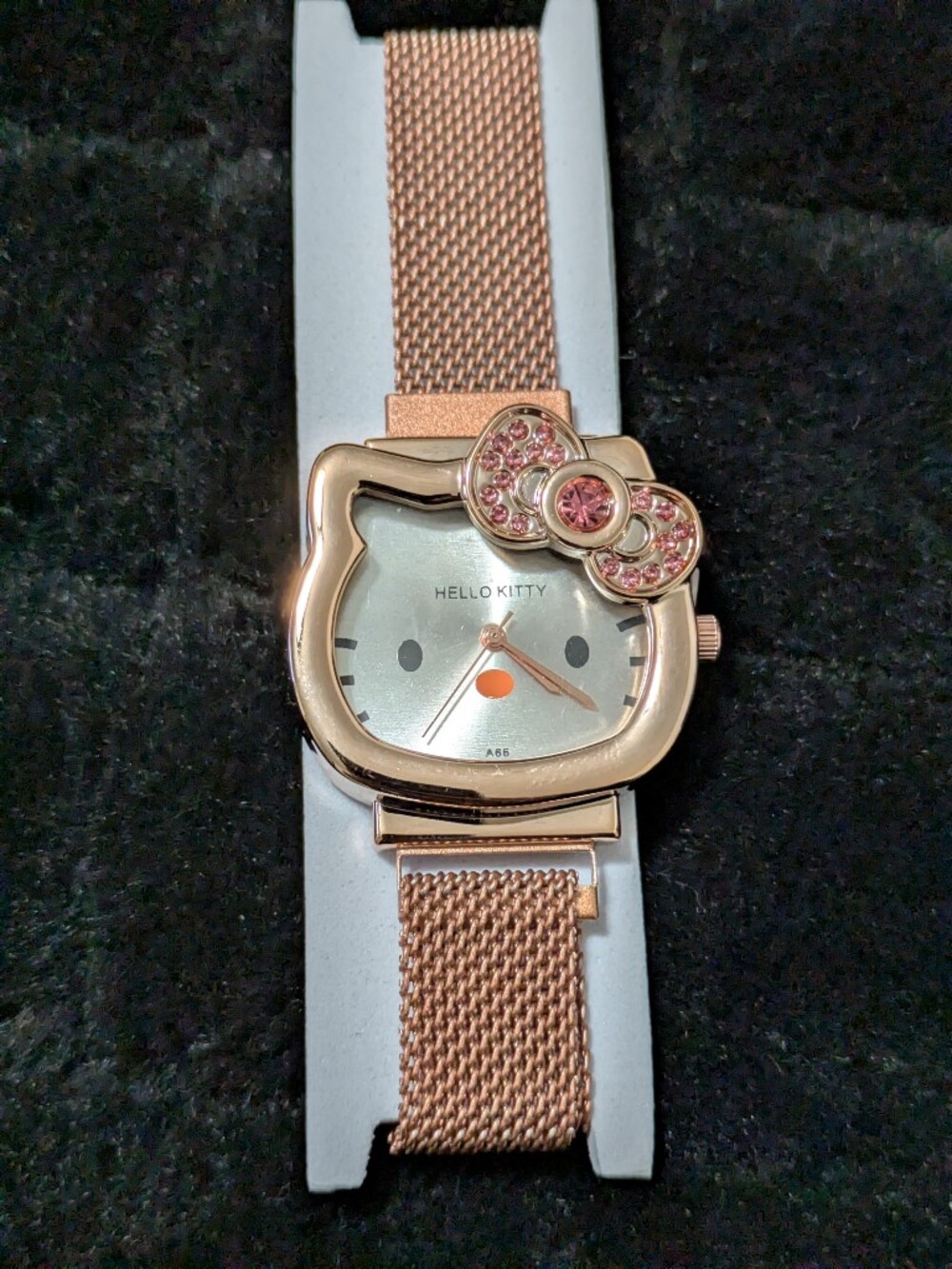 Hello Kitty Rose Gold Face Watch with Pink Crystal Bow NEW